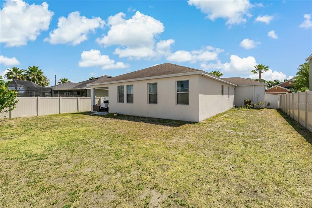 Active With Contract: $440,000 (4 beds, 3 baths, 1987 Square Feet)
