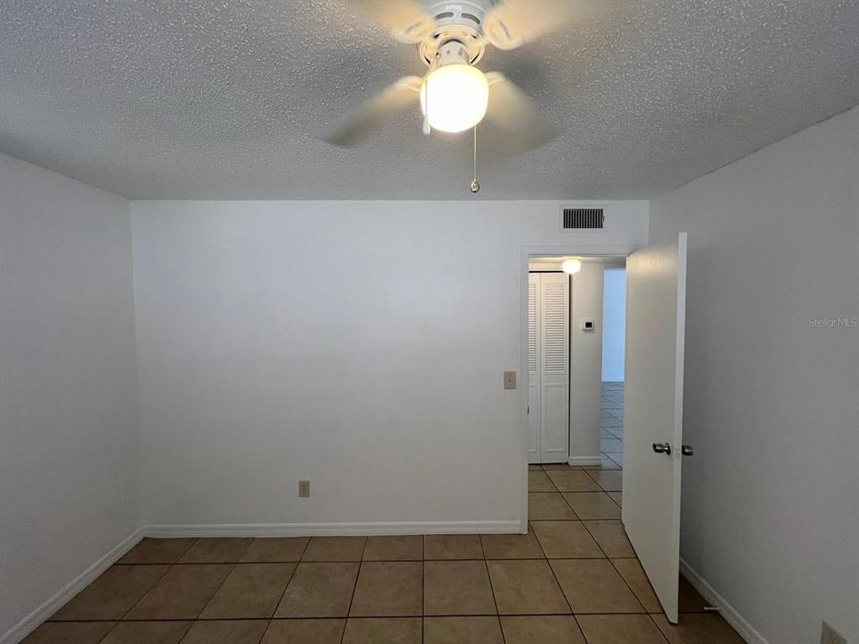 For Rent: $1,450 (2 beds, 1 baths, 810 Square Feet)