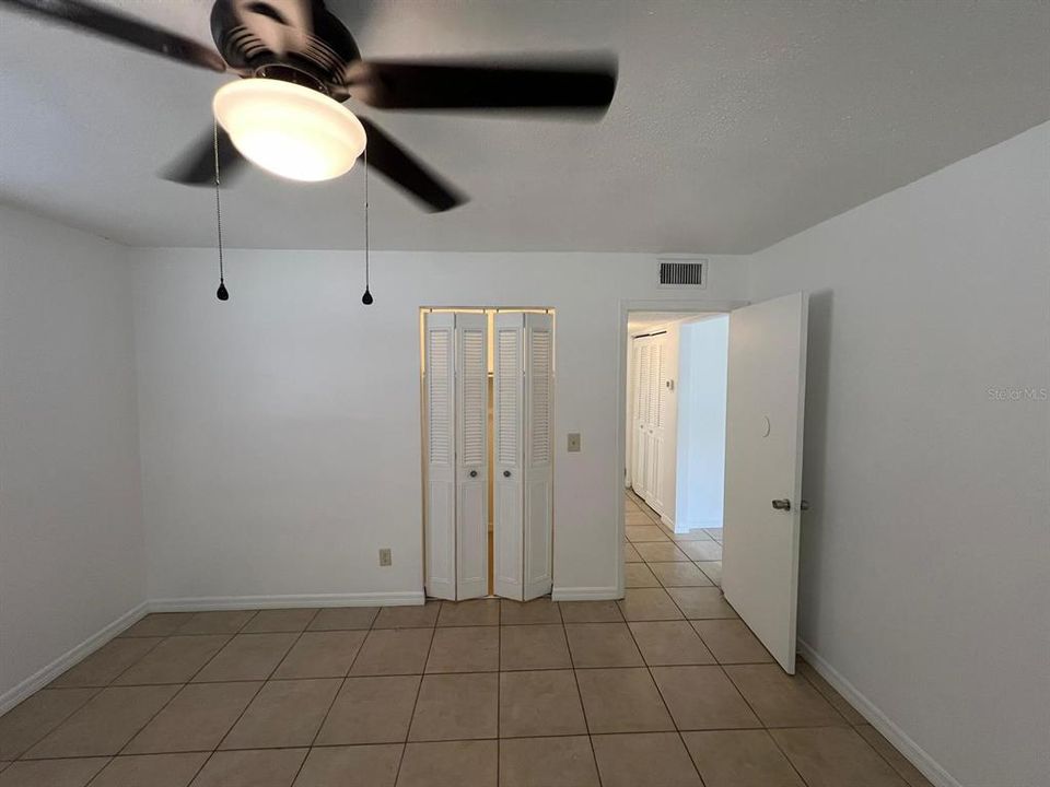 For Rent: $1,450 (2 beds, 1 baths, 810 Square Feet)