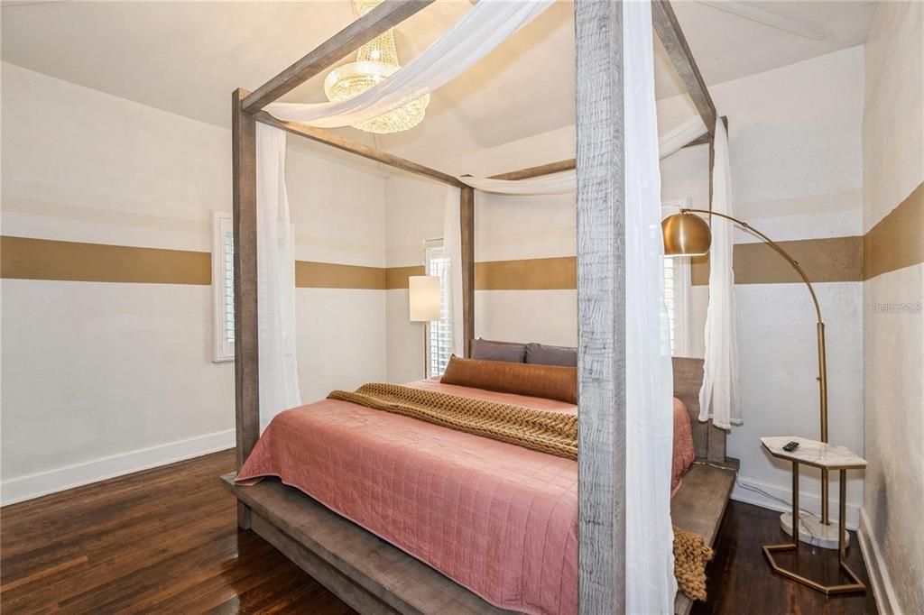 En Renta: $7,500 (4 camas, 3 baños, 2110 Pies cuadrados)