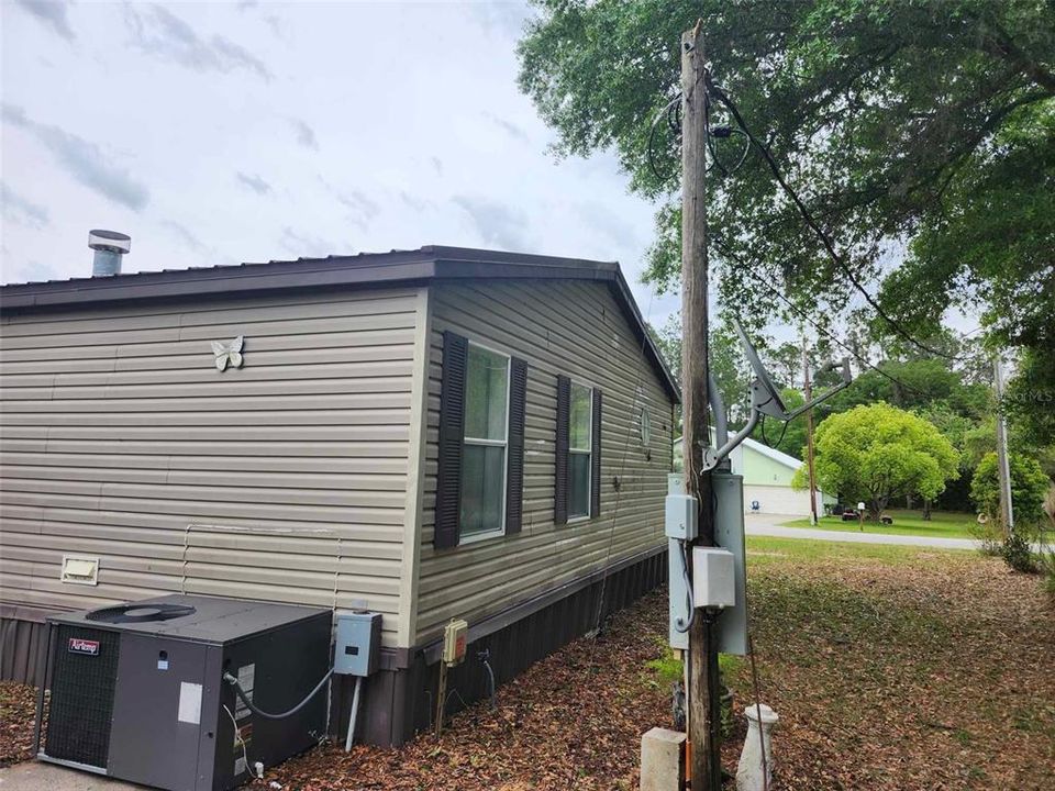 Active With Contract: $150,000 (3 beds, 2 baths, 1602 Square Feet)