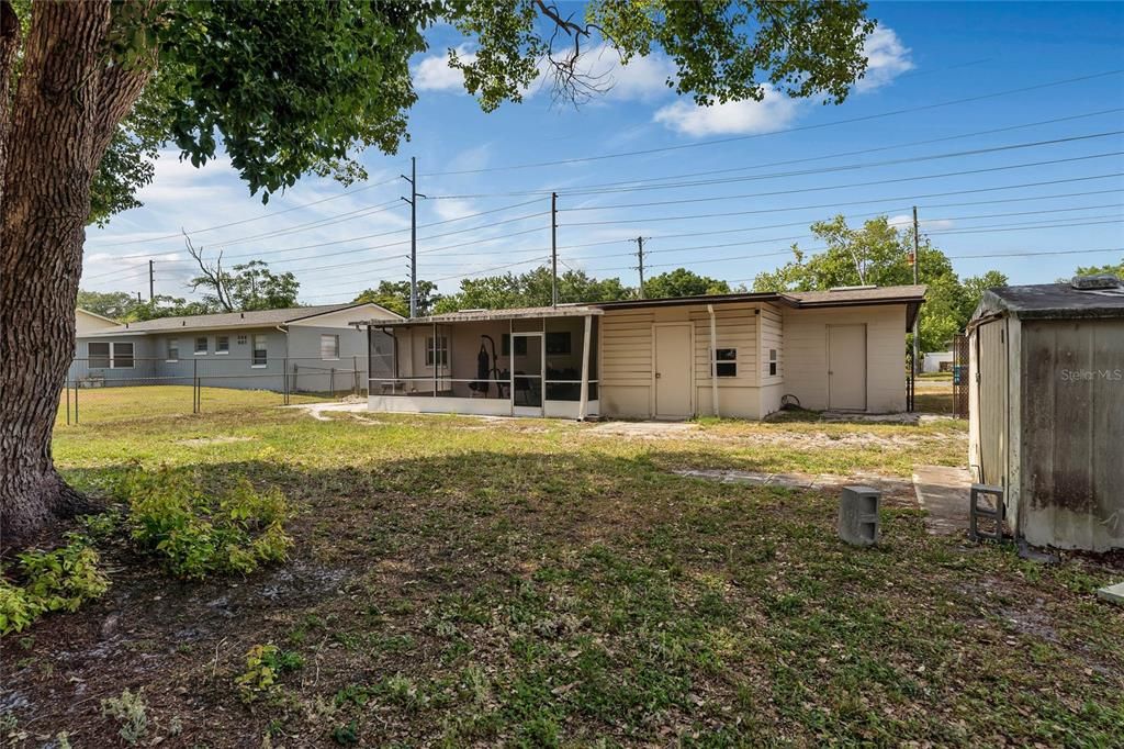 Active With Contract: $315,000 (3 beds, 2 baths, 1104 Square Feet)