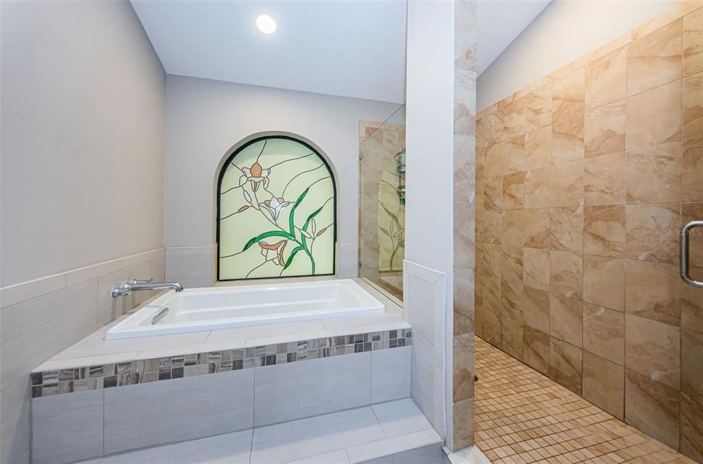 Separate shower & tub in master bath