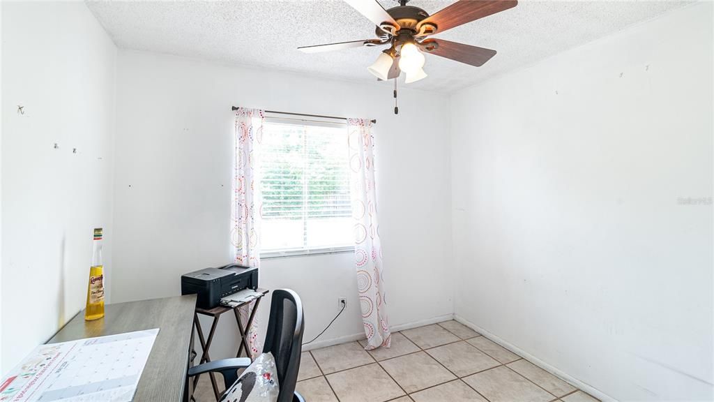 For Sale: $374,900 (4 beds, 2 baths, 1690 Square Feet)