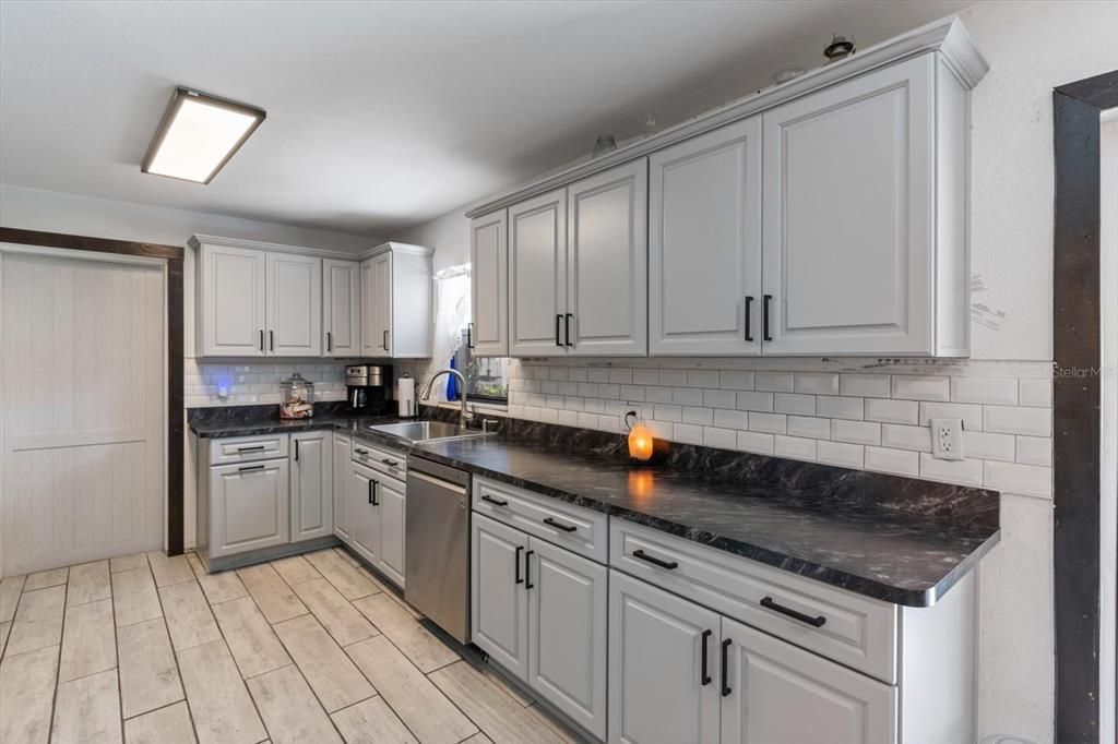 For Sale: $258,000 (2 beds, 2 baths, 1440 Square Feet)