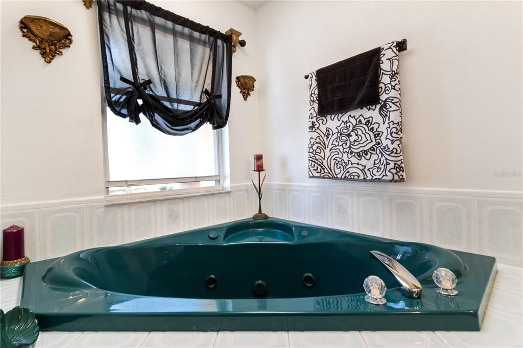 На продажу: $495,000 (3 спален, 3 ванн, 2014 Квадратных фут)