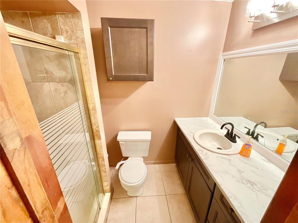 最近租的: $2,200 (3 贝兹, 2 浴室, 1100 平方英尺)