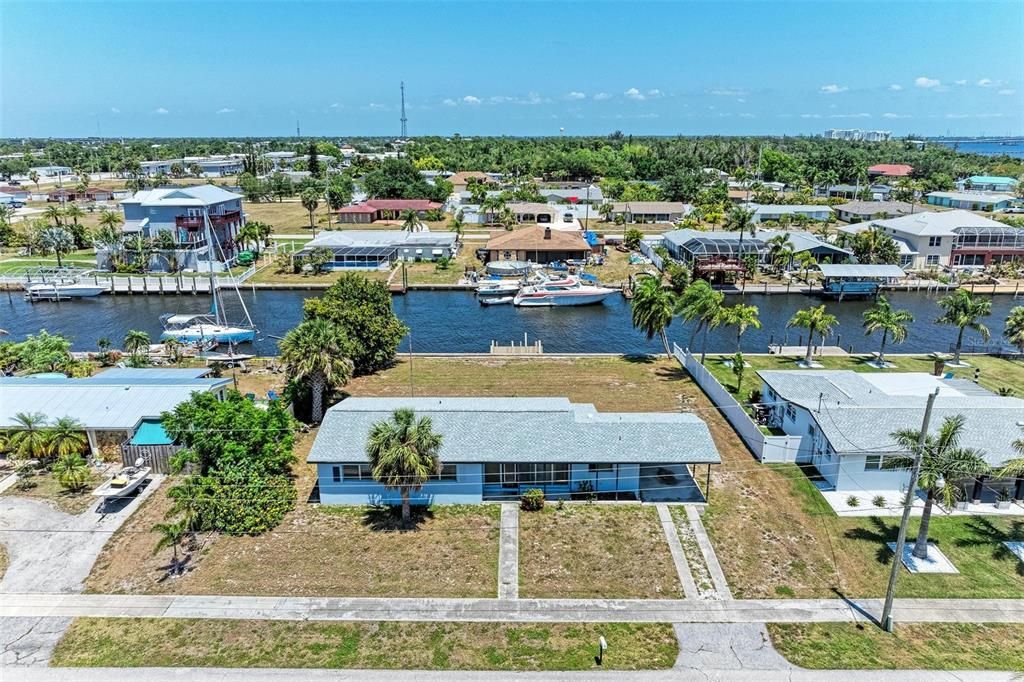 Active With Contract: $362,000 (3 beds, 2 baths, 1412 Square Feet)