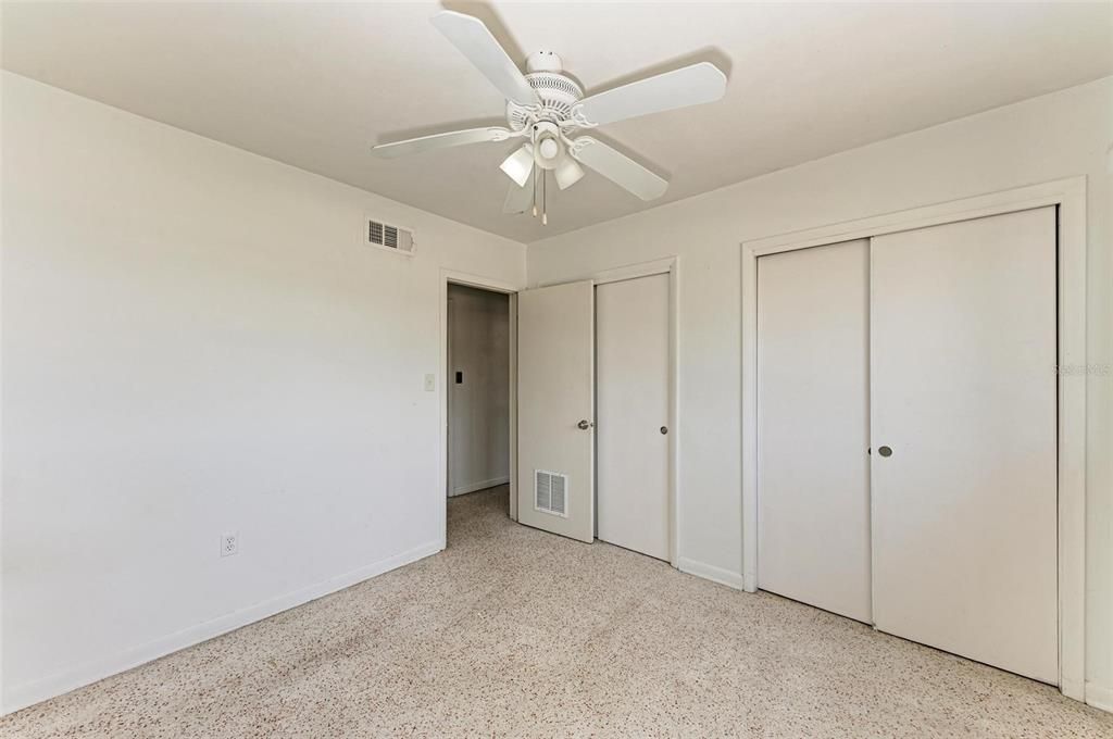 Active With Contract: $362,000 (3 beds, 2 baths, 1412 Square Feet)