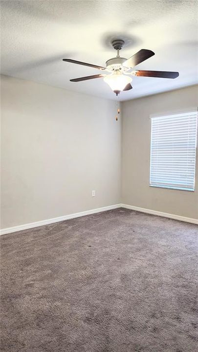 Recently Rented: $2,100 (3 beds, 2 baths, 1601 Square Feet)