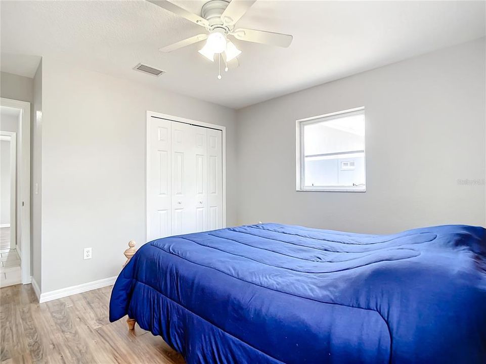 Active With Contract: $350,000 (3 beds, 2 baths, 1578 Square Feet)