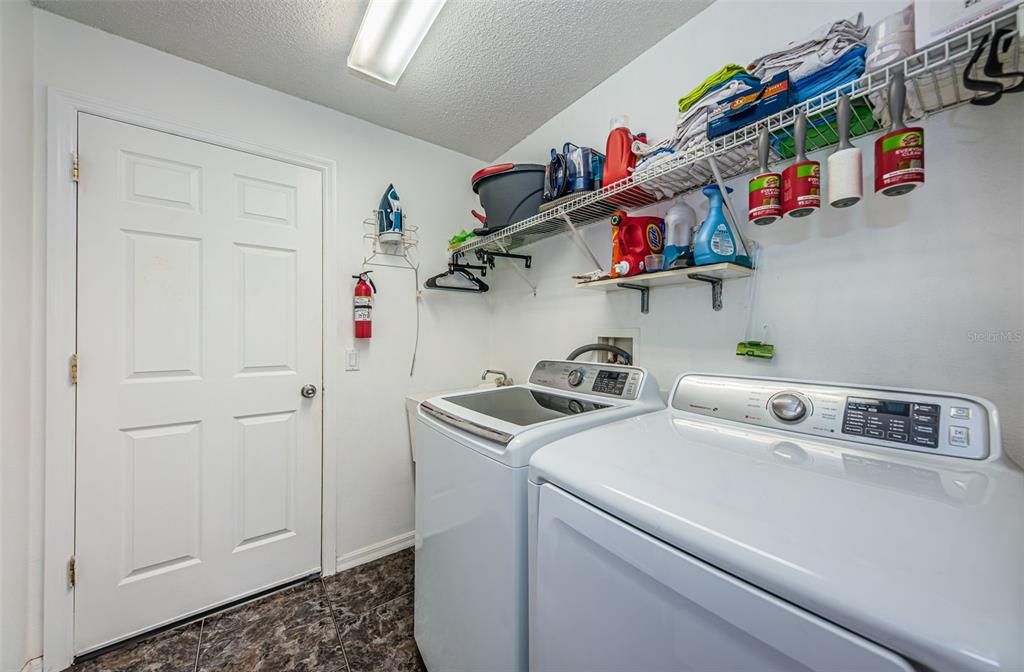 For Sale: $329,000 (2 beds, 2 baths, 1493 Square Feet)