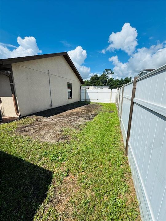 For Sale: $379,999 (3 beds, 2 baths, 1566 Square Feet)