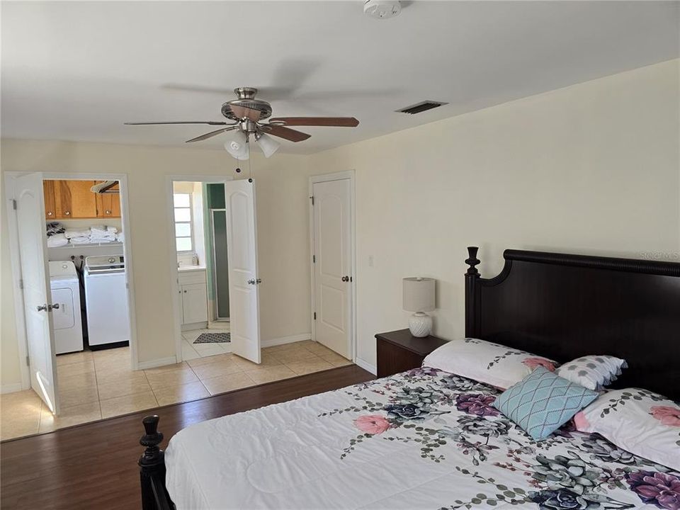 For Sale: $450,000 (3 beds, 2 baths, 1170 Square Feet)