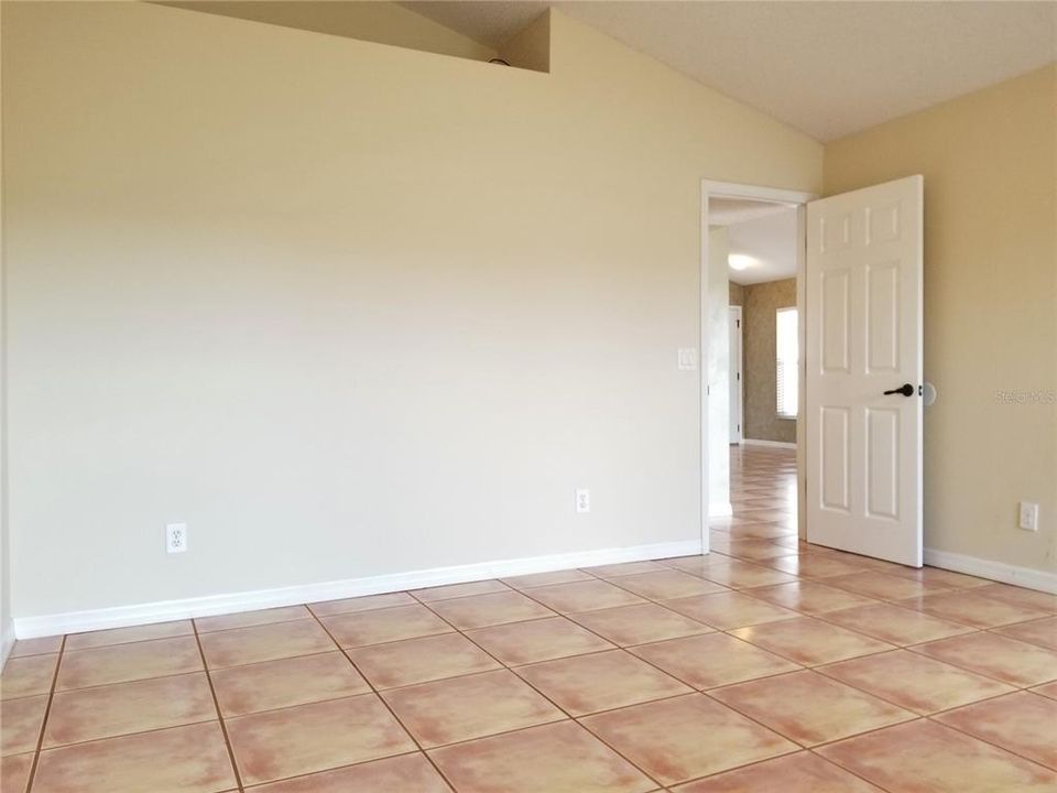 For Rent: $2,199 (3 beds, 2 baths, 1740 Square Feet)