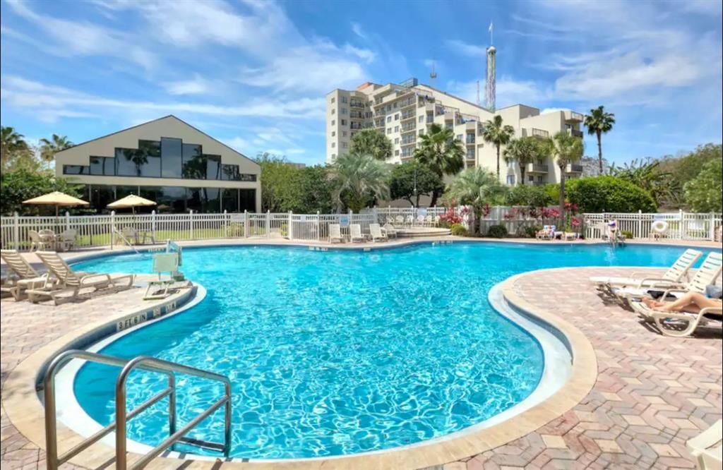 Gorgeous resort pool