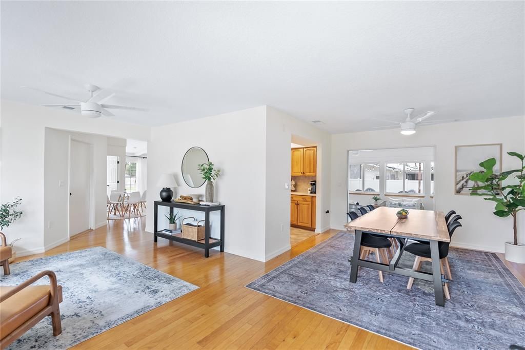 For Sale: $465,000 (2 beds, 2 baths, 2157 Square Feet)