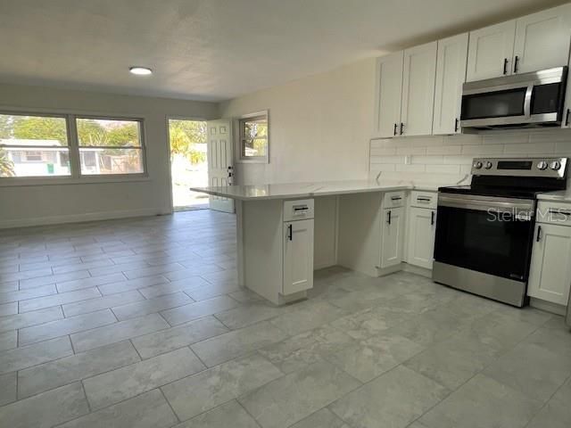 For Sale: $274,900 (3 beds, 1 baths, 936 Square Feet)