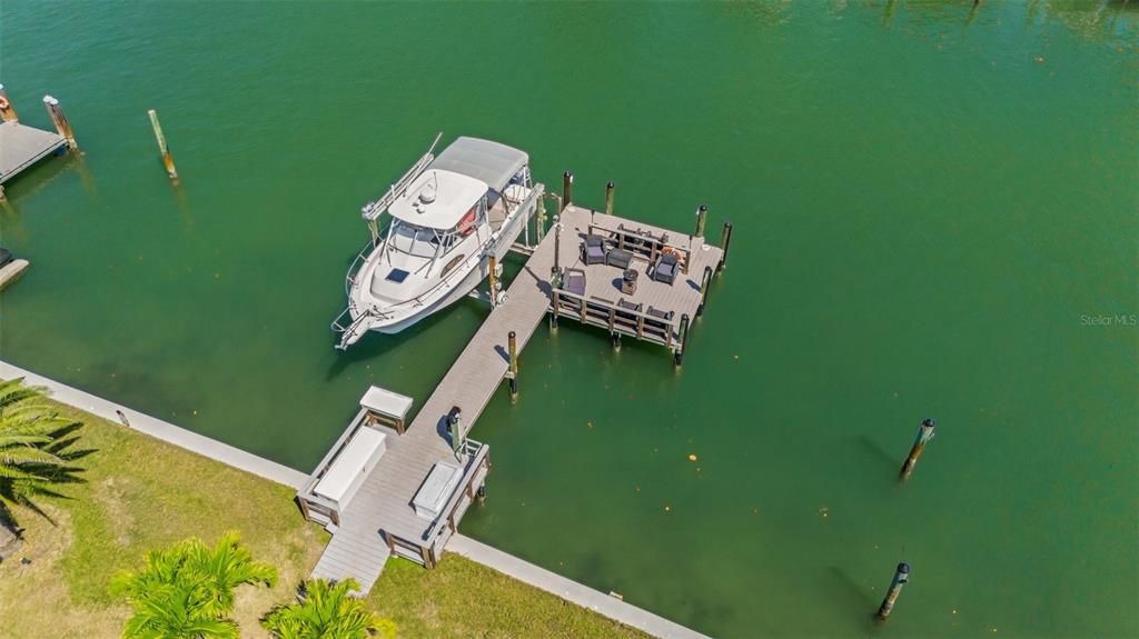 Aerial of Dock and Optional Boat Lift