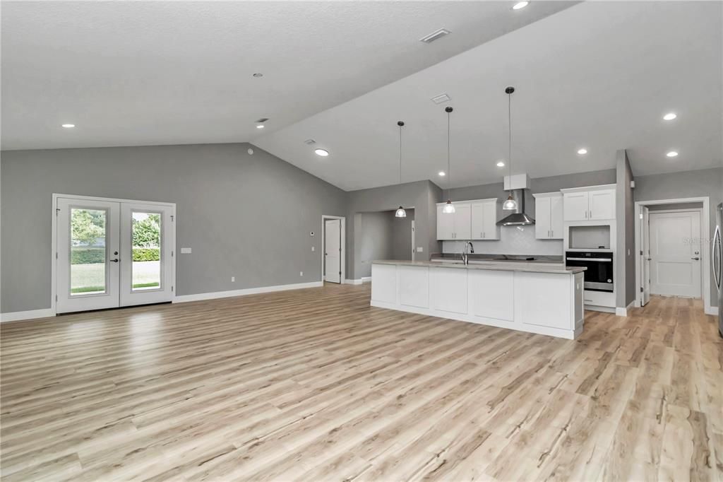 Active With Contract: $449,900 (3 beds, 2 baths, 2111 Square Feet)