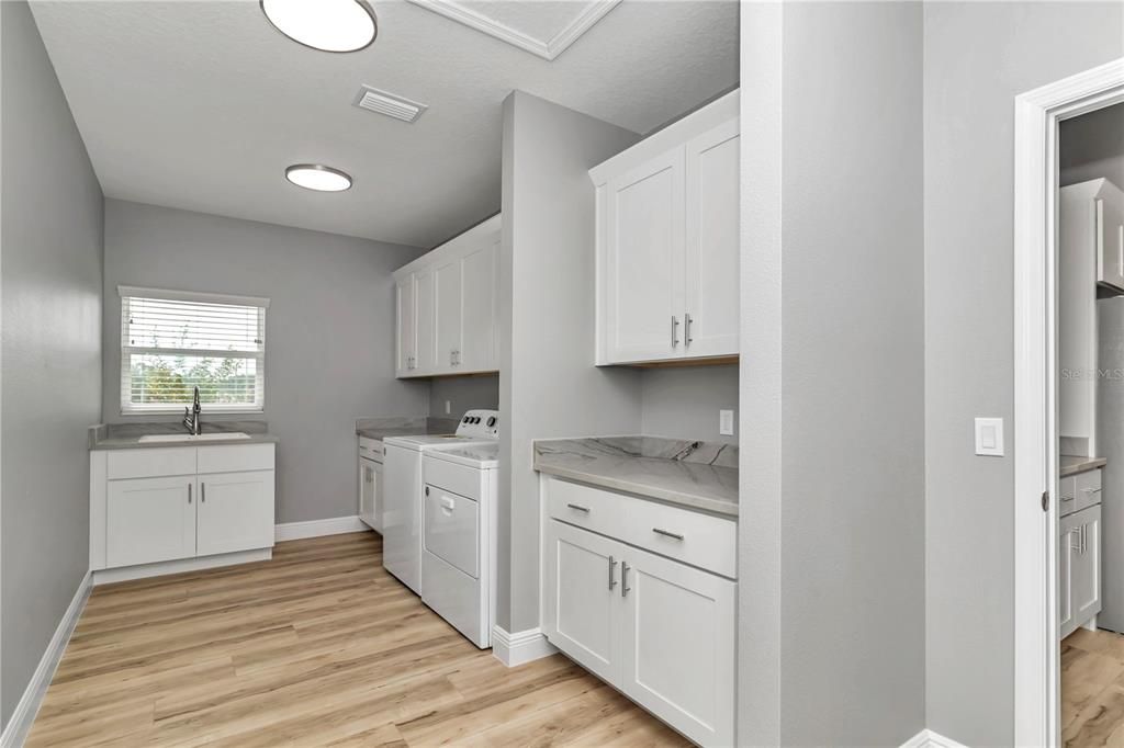 Active With Contract: $449,900 (3 beds, 2 baths, 2111 Square Feet)