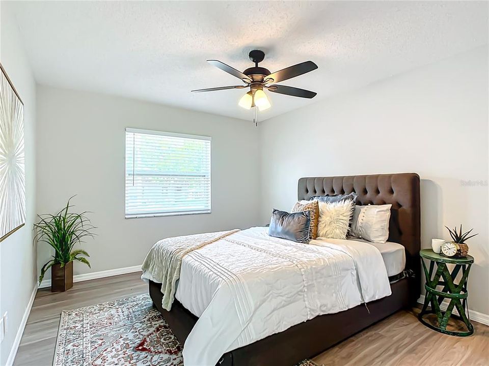 Active With Contract: $325,000 (3 beds, 2 baths, 1166 Square Feet)