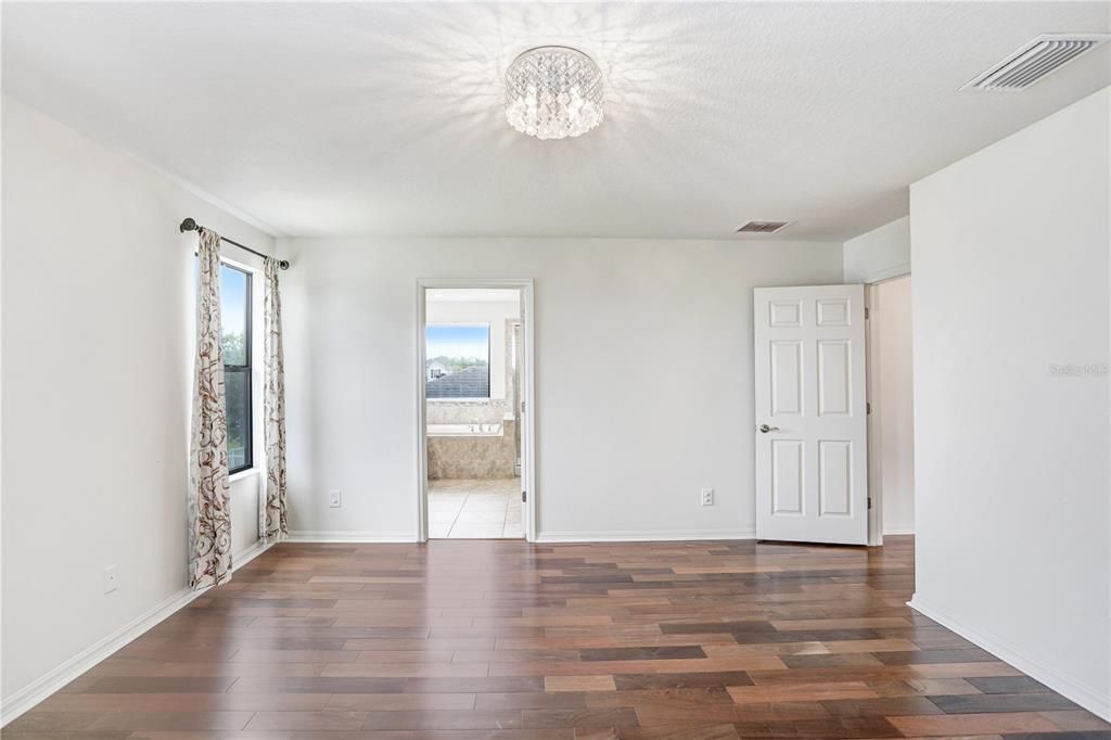 For Sale: $614,900 (3 beds, 2 baths, 2606 Square Feet)