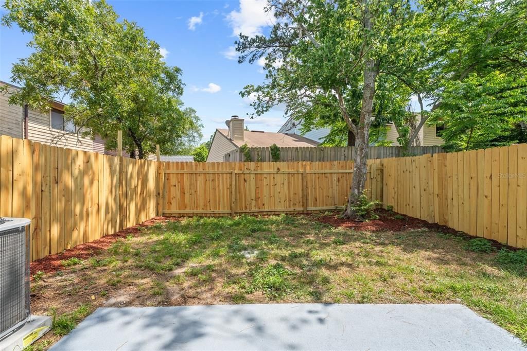 For Sale: $214,900 (2 beds, 2 baths, 1377 Square Feet)