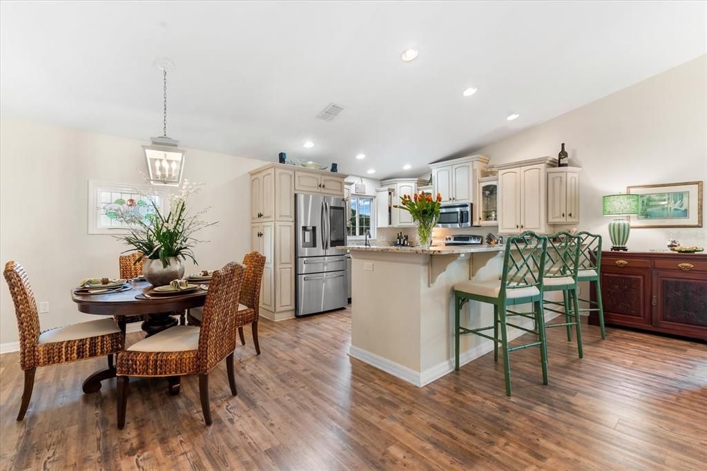 Recently Sold: $875,000 (3 beds, 2 baths, 2185 Square Feet)