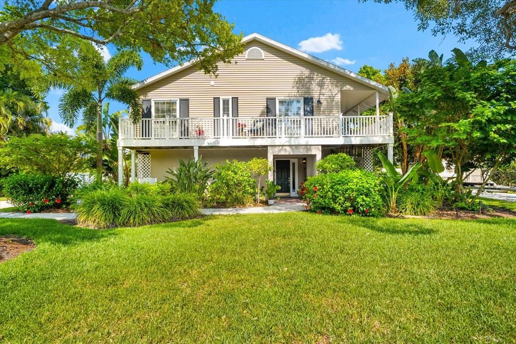 Recently Sold: $875,000 (3 beds, 2 baths, 2185 Square Feet)