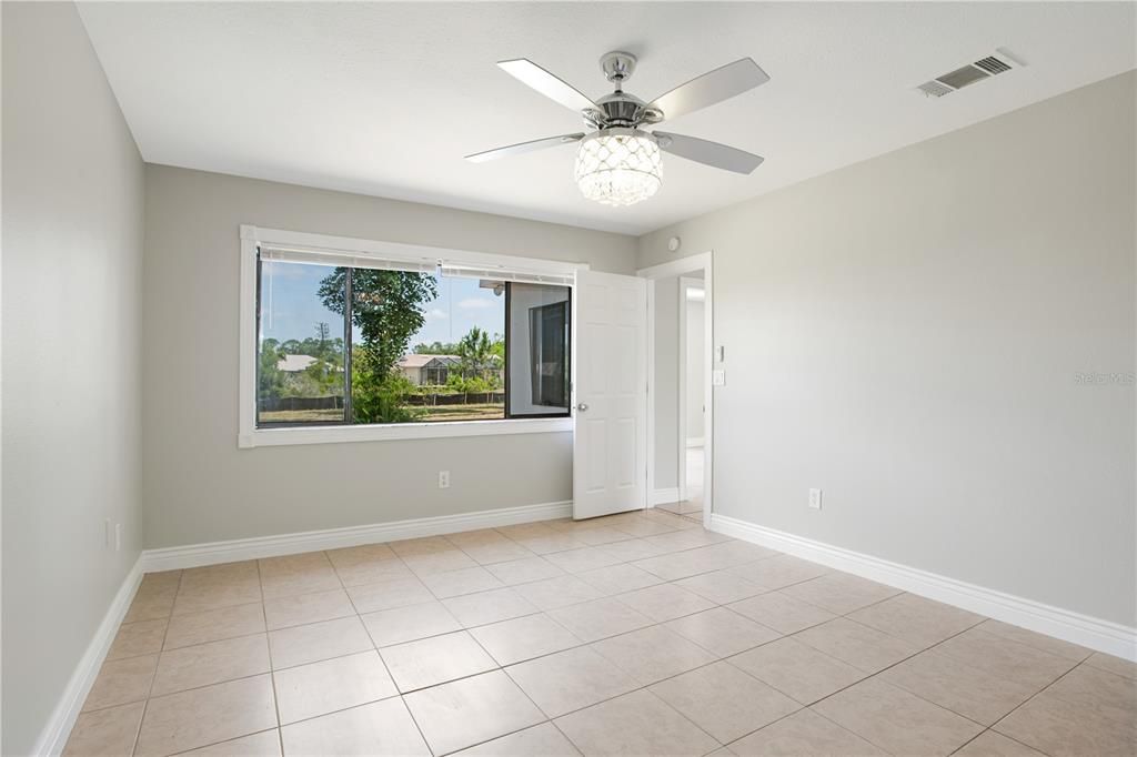 For Sale: $349,900 (3 beds, 2 baths, 1727 Square Feet)