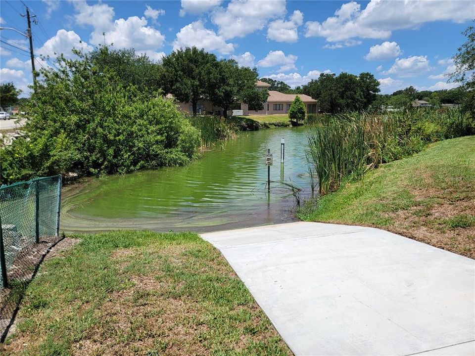 Active With Contract: $120,000 (2 beds, 2 baths, 831 Square Feet)