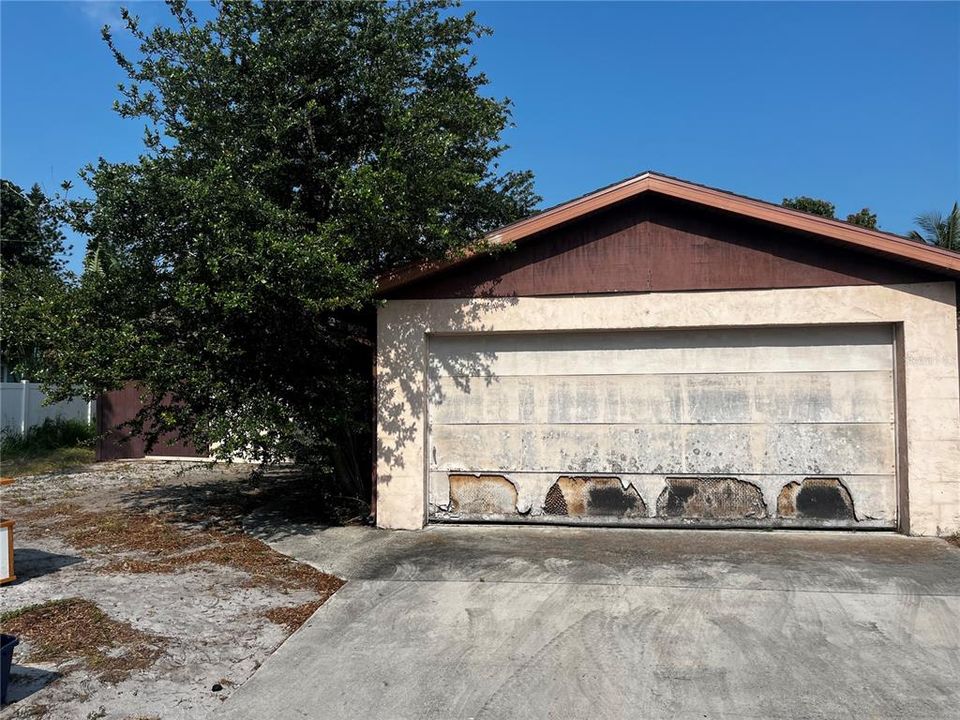 Recently Sold: $250,000 (2 beds, 2 baths, 1125 Square Feet)