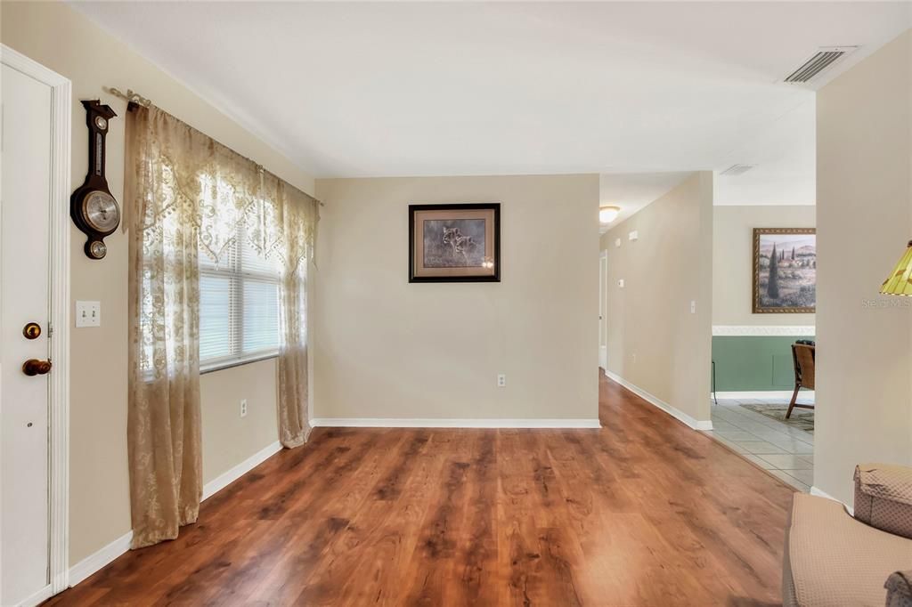 Active With Contract: $379,000 (3 beds, 2 baths, 1512 Square Feet)