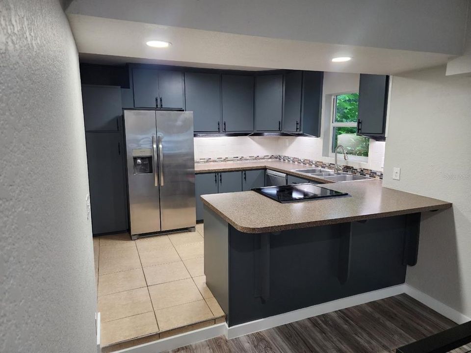 For Sale: $269,900 (3 beds, 2 baths, 1599 Square Feet)