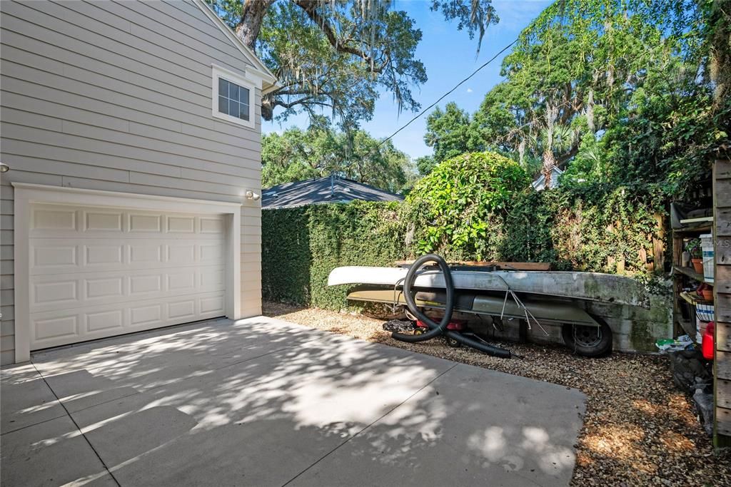 Extra space on the backside of the garage- great for parking a boat