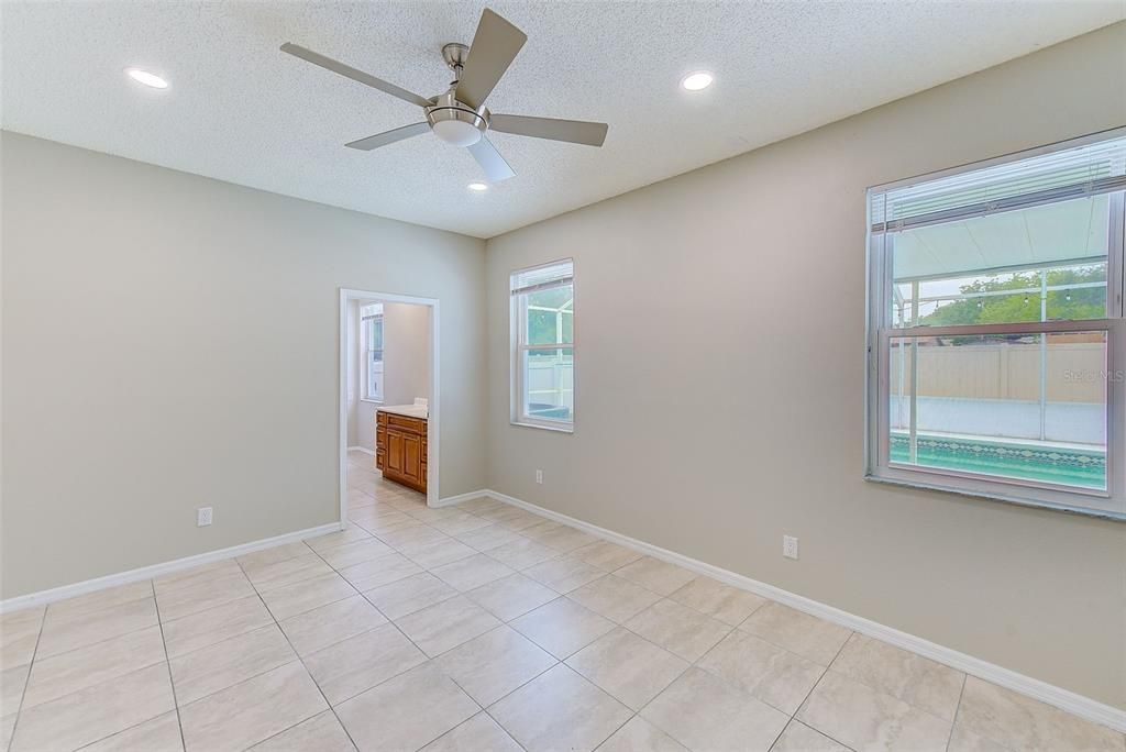 Active With Contract: $409,900 (3 beds, 2 baths, 1610 Square Feet)