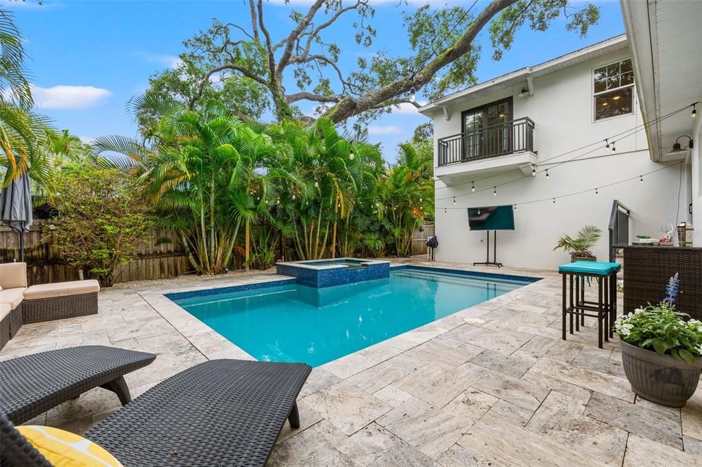 Recently Sold: $1,350,000 (4 beds, 3 baths, 2174 Square Feet)
