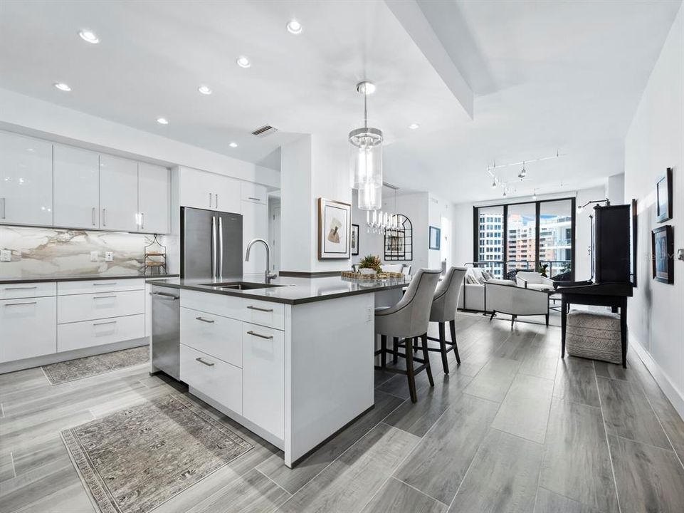 Active With Contract: $1,895,000 (2 beds, 2 baths, 1746 Square Feet)