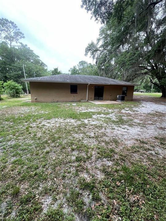 Active With Contract: $199,000 (3 beds, 2 baths, 1066 Square Feet)