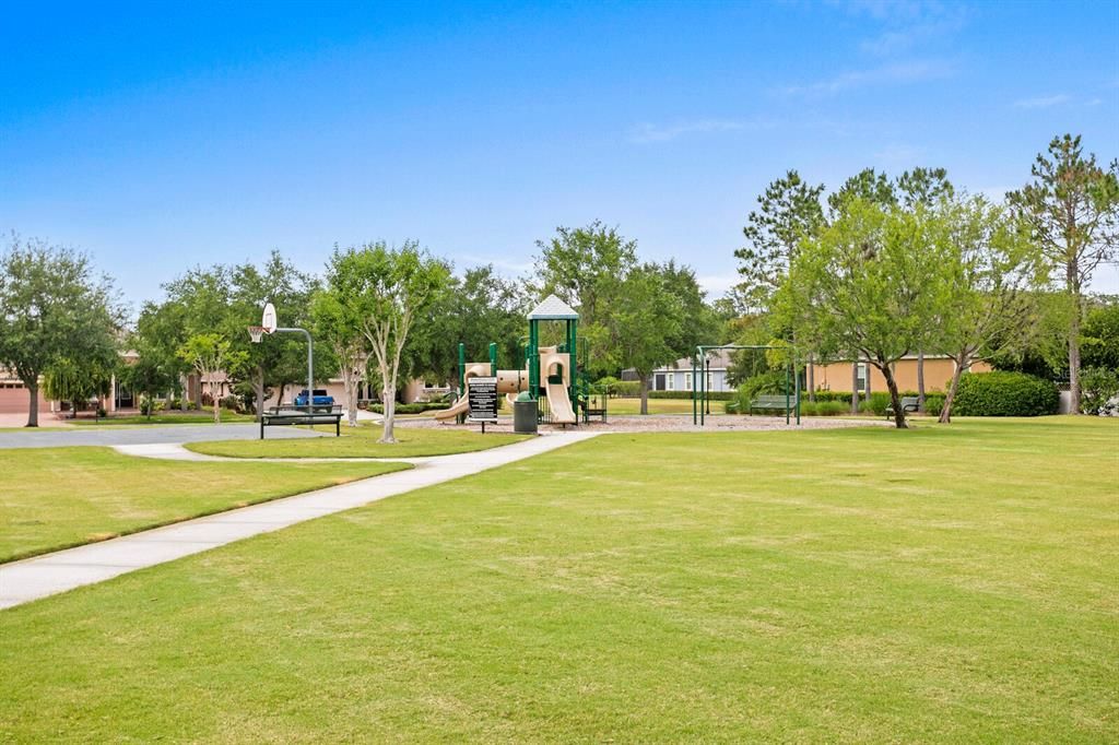 This park view with no front or rear neighbors is expansive to the eyes!
