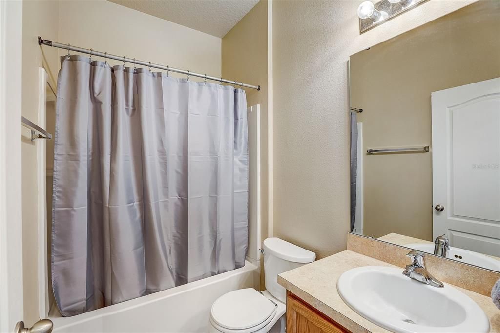 For Sale: $294,500 (3 beds, 2 baths, 1525 Square Feet)