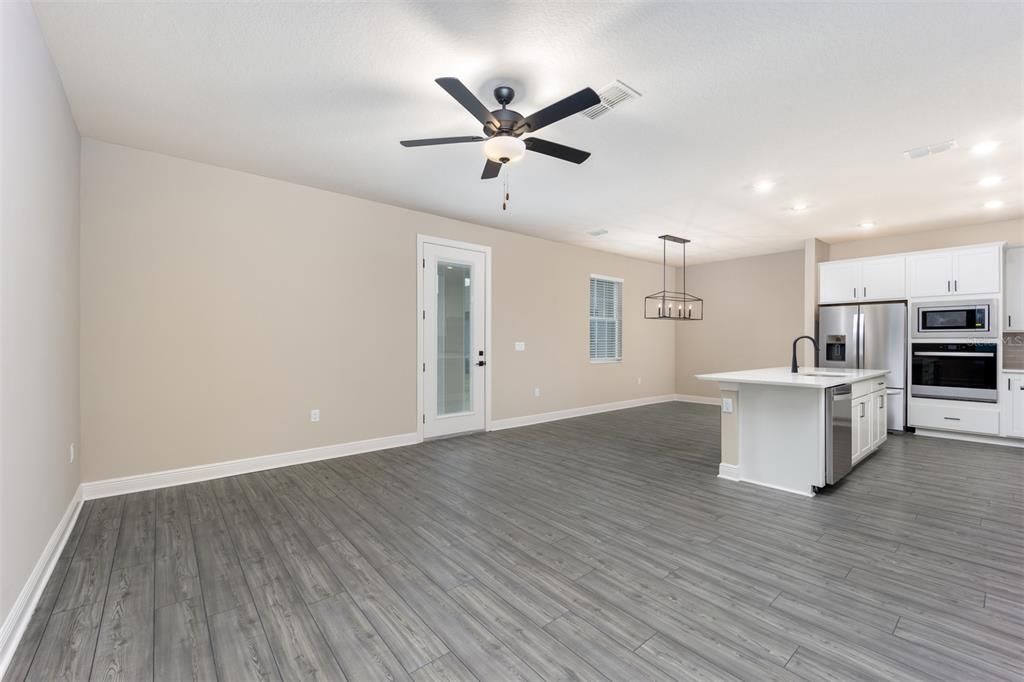 Active With Contract: $489,900 (5 beds, 3 baths, 2268 Square Feet)