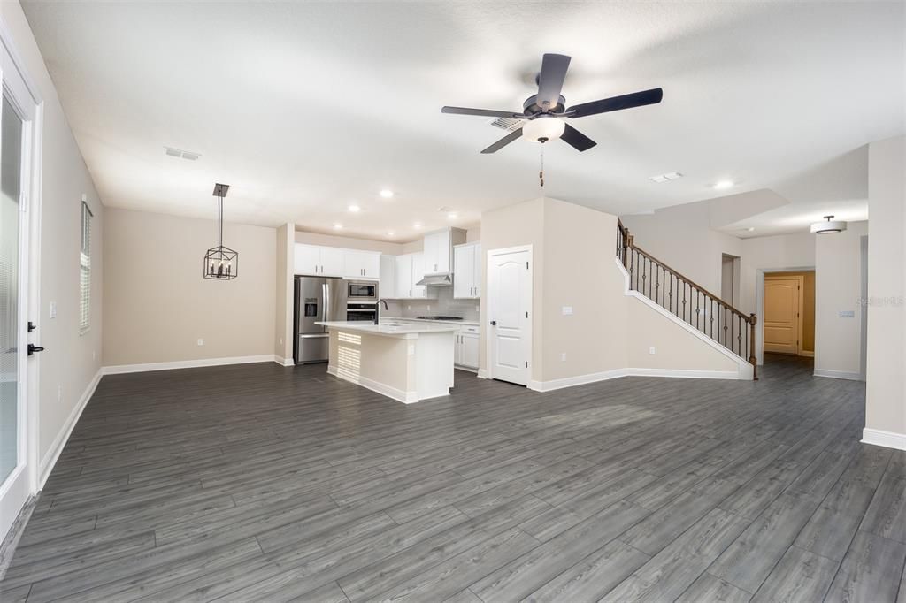 Active With Contract: $489,900 (5 beds, 3 baths, 2268 Square Feet)