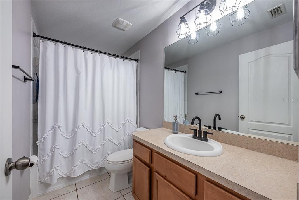 For Sale: $224,999 (2 beds, 2 baths, 1532 Square Feet)