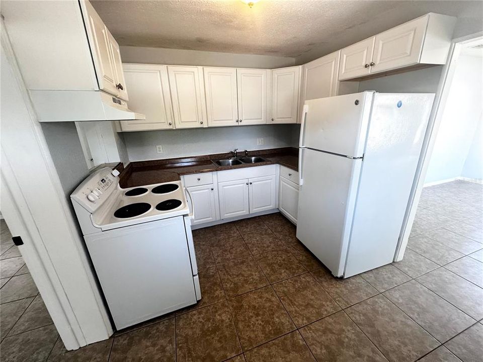 For Sale: $174,900 (3 beds, 1 baths, 1214 Square Feet)