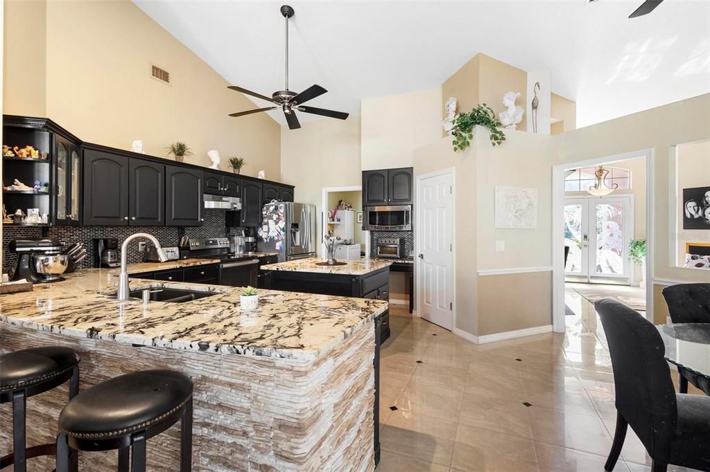 Active With Contract: $459,900 (4 beds, 3 baths, 2533 Square Feet)