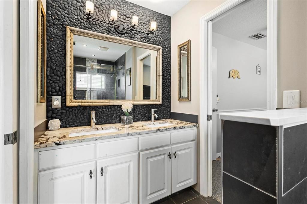 Active With Contract: $459,900 (4 beds, 3 baths, 2533 Square Feet)