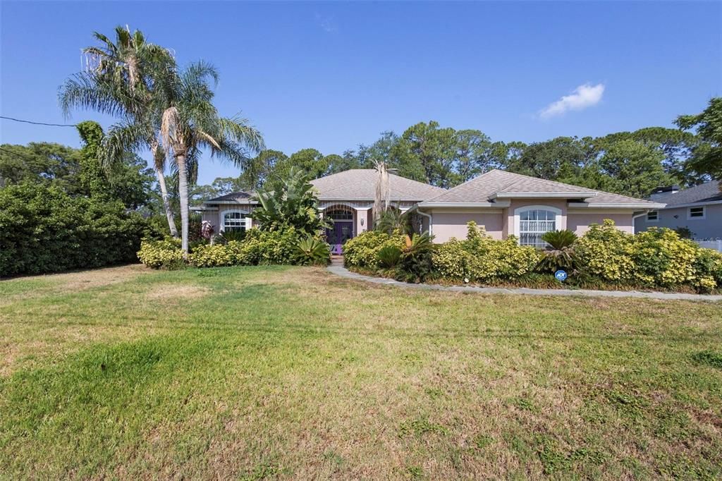 Active With Contract: $459,900 (4 beds, 3 baths, 2533 Square Feet)