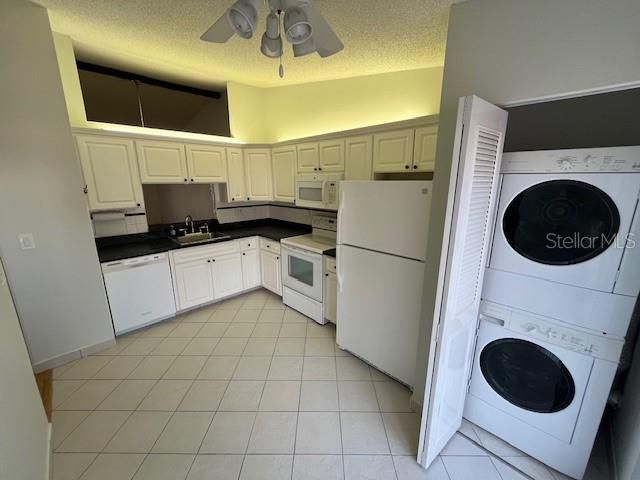 For Sale: $315,000 (2 beds, 2 baths, 1350 Square Feet)